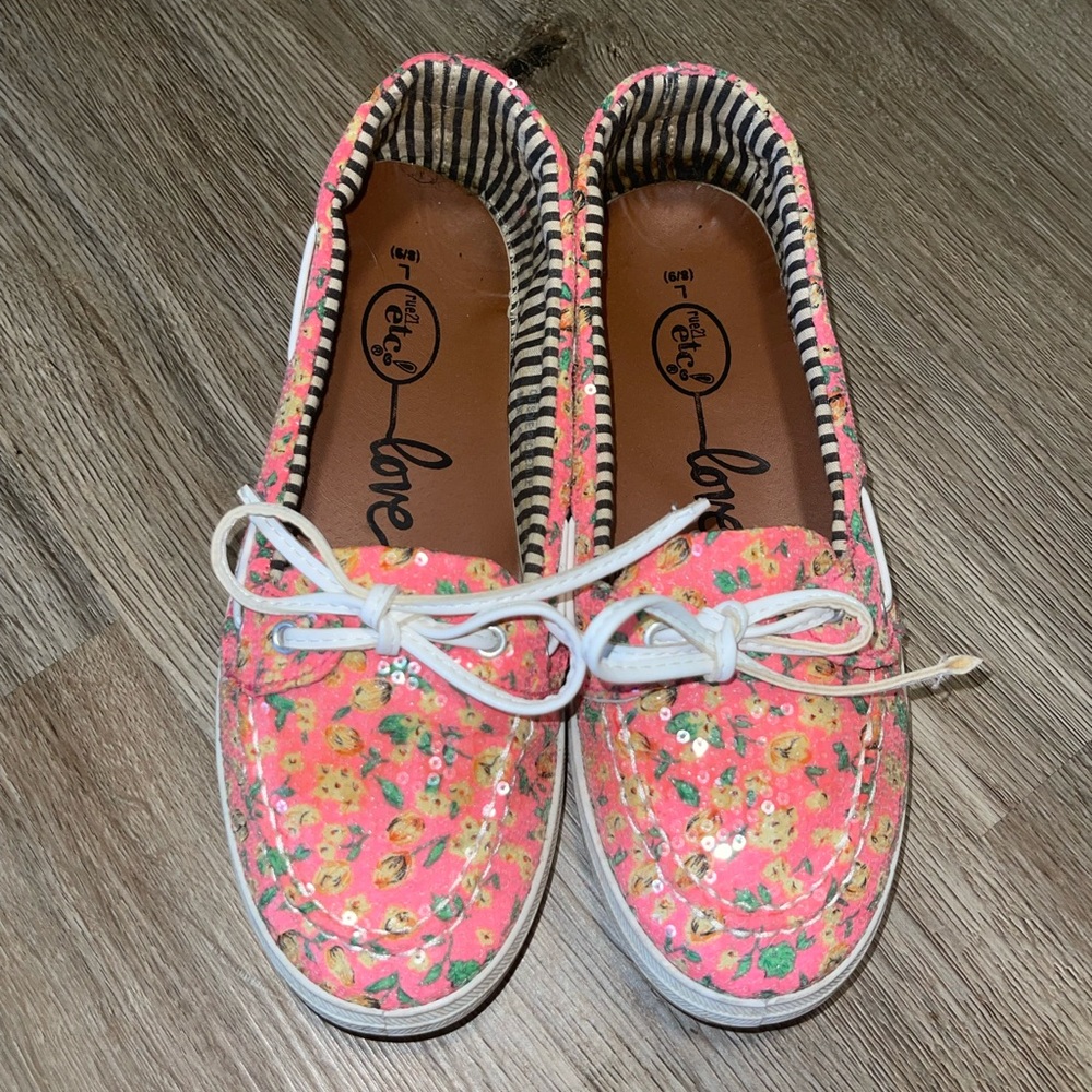 Floral flat loafers size 8/9